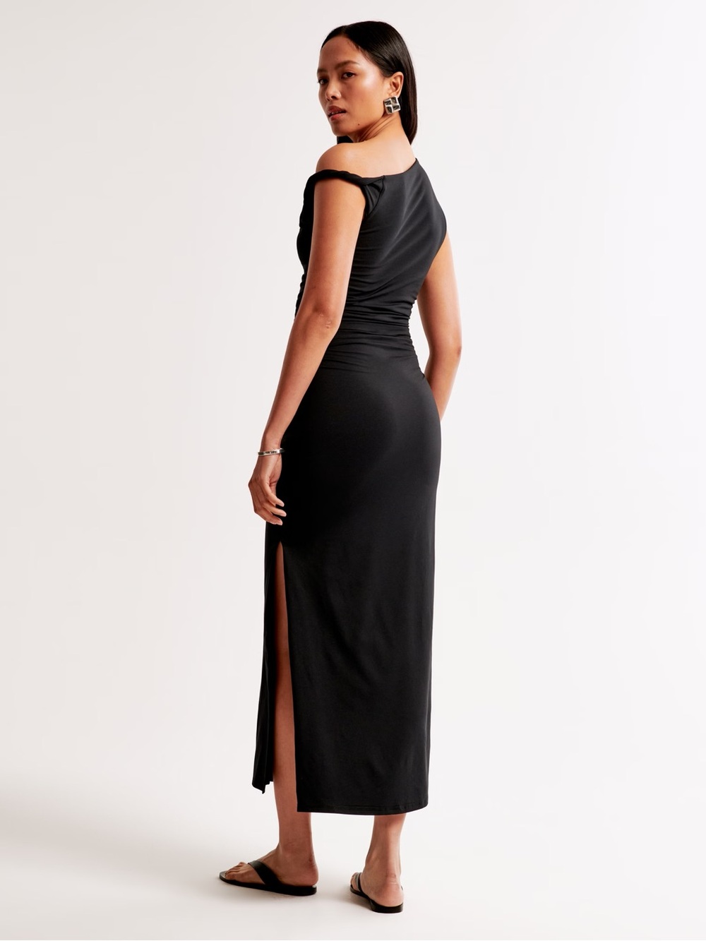 Abercrombie Asymmetrical Twist Knit Midi Dress - Picture 2 of 8